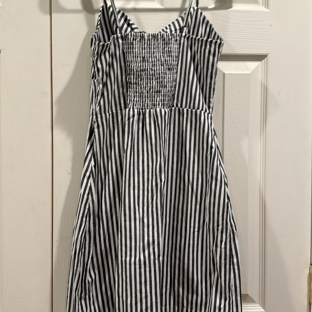 Mini dress with a bow. Size - XS - Picture 3 of 3
